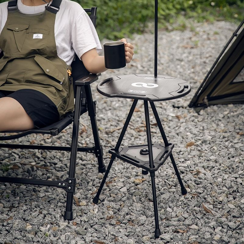 Outdoor Camping Table With Storage - ชั้นวางของสำหรับตั้งแคมป์กลางแจ้ง, โต๊ะพับขนาดเล็กแบบพกพา, โต๊ะกลมปรับระดับได้อเนกประสงค์สำหรับตั้งแคมป์, โต๊ะสำหรับตั้งแคมป์และเดินป่า
